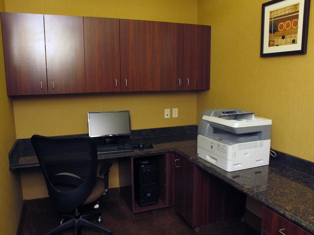 LA QUINTA INN & SUITES BISMARCK