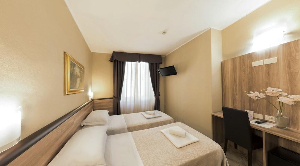 Fotos del hotel - HOTEL BRIANZA