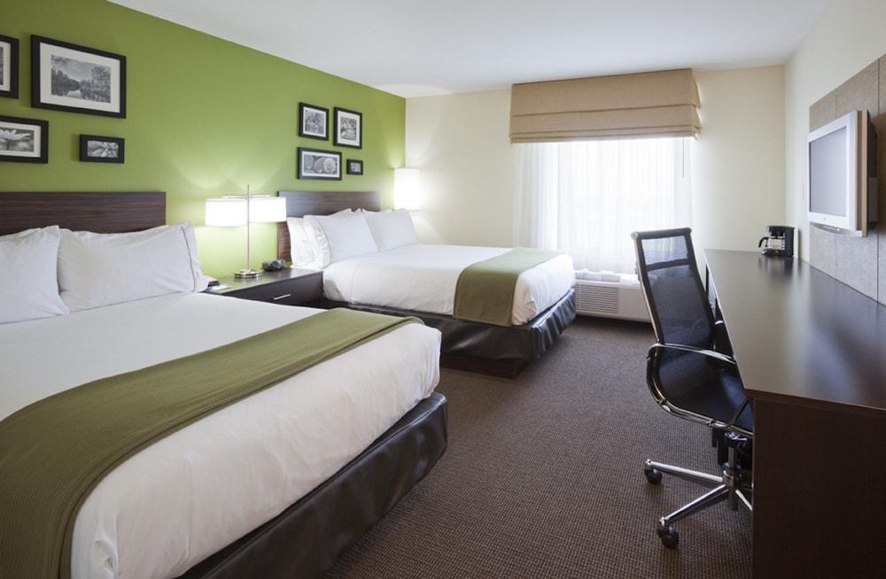 Holiday Inn Express AND Suites Rogers