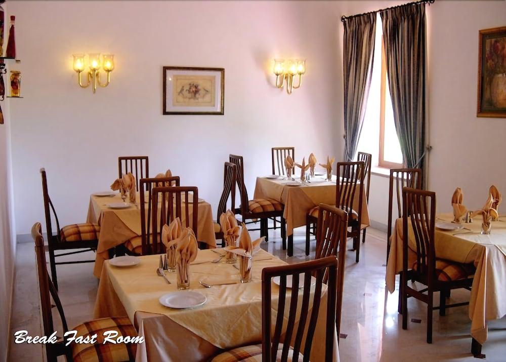 Fotos del hotel - Jayamahal Palace Hotel
