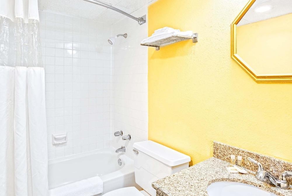 Fotos del hotel - DAYS INN BATH HAMMONDSPORT