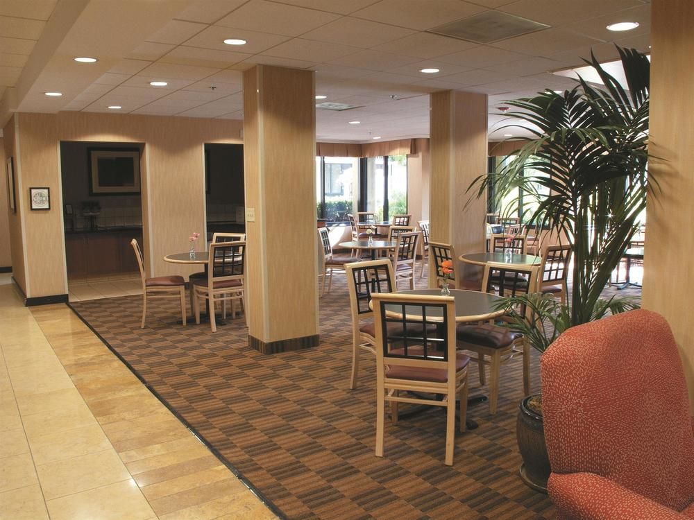 La Quinta Inn & Suites by Wyndham Thousand Oaks-Newbury Park