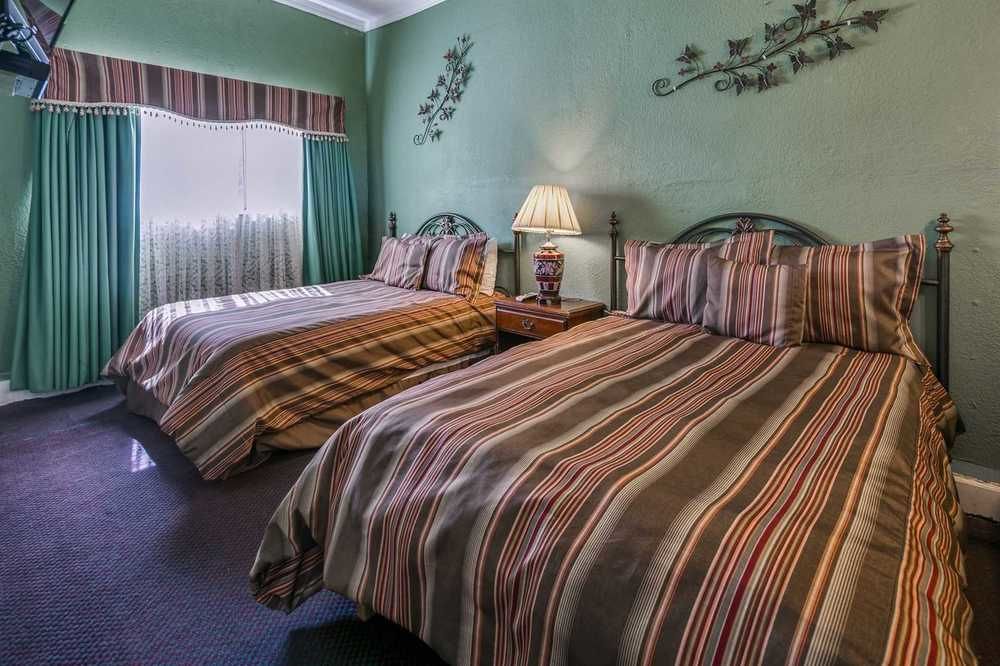 Rose Garden Inn