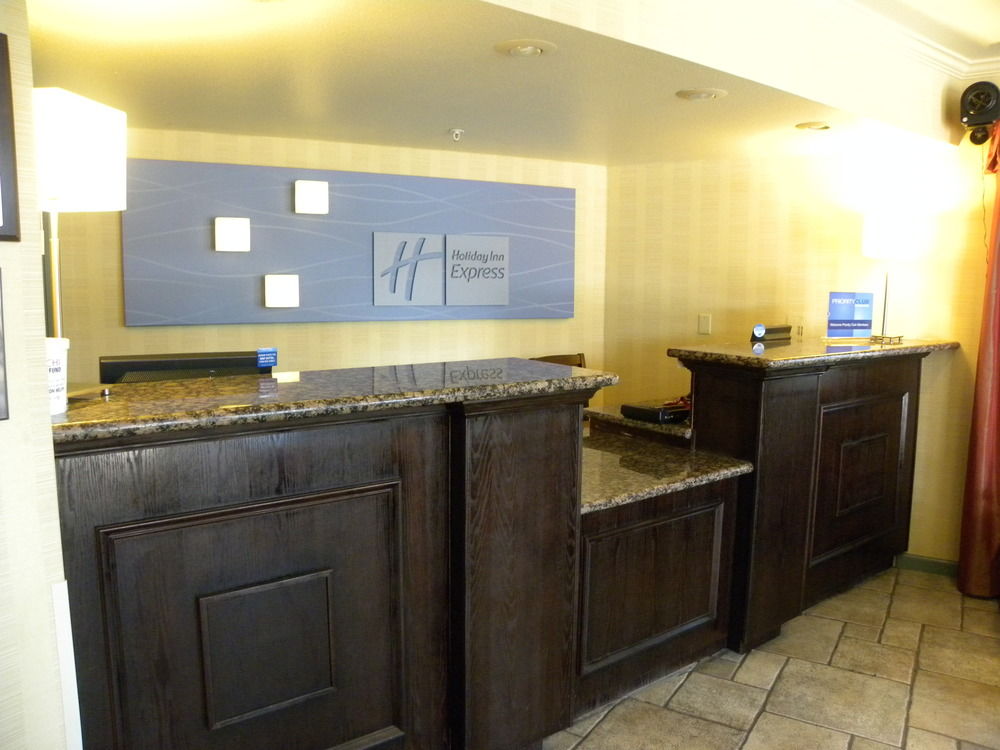 Holiday Inn Express Ft Bragg, an IHG Hotel