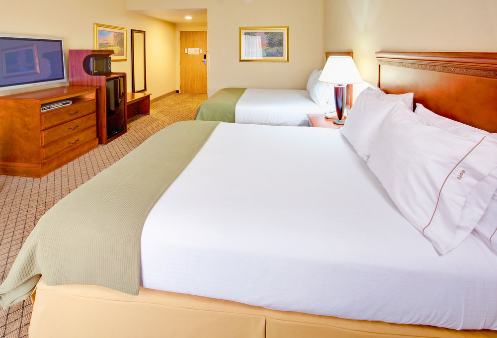 Holiday Inn Express & Suites - Greenwood, an IHG Hotel