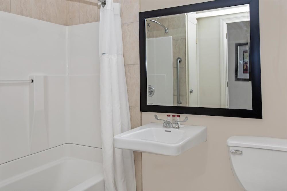 Fotos del hotel - RAMADA BY WYNDHAM STATEN ISLAND