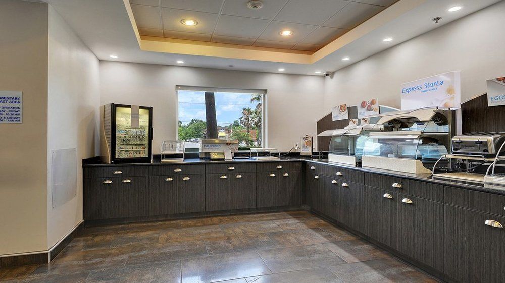 Holiday Inn Express & Suites Gonzales, an IHG Hotel