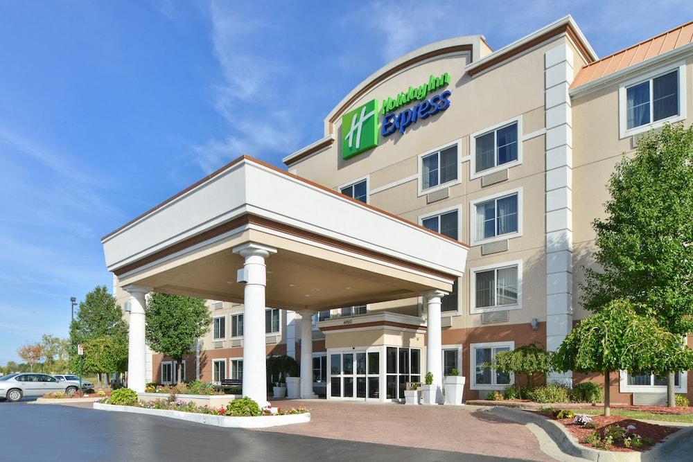 HOLIDAY INN EXPRESS WIXOM