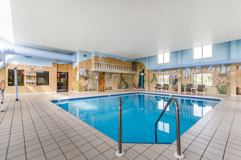 Clarion Hotel and Convention Center