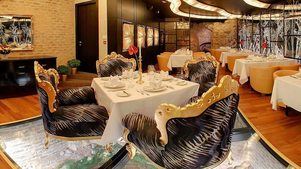 Fotos del hotel - Royal Square Hotel & Suites