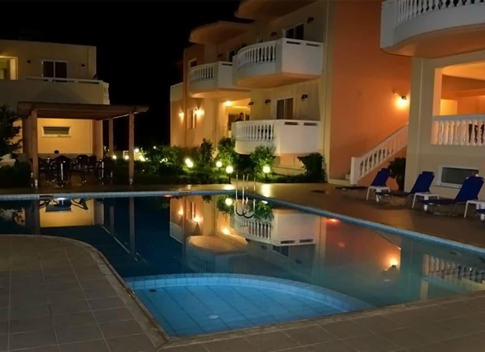 Fotos del hotel - GOLDEN ROSE SUITES