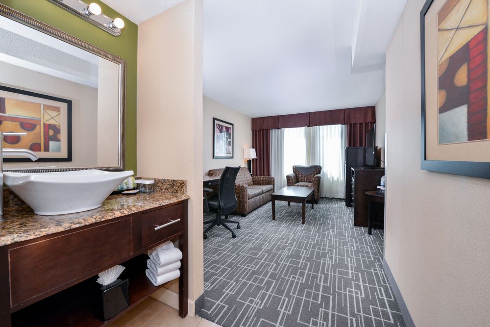 HOLIDAY INN CHARLOTTE CENTER CITY