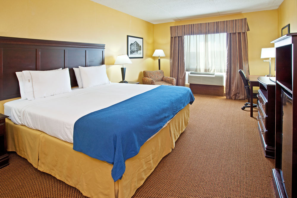 HOLIDAY INN EXPRESS SUITES SOUTH HILLVIEW
