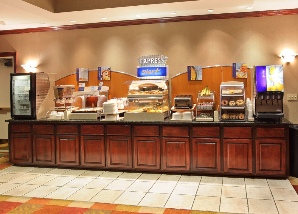Holiday Inn Express & Suites Shreveport South Park Plaza, an IHG Hotel