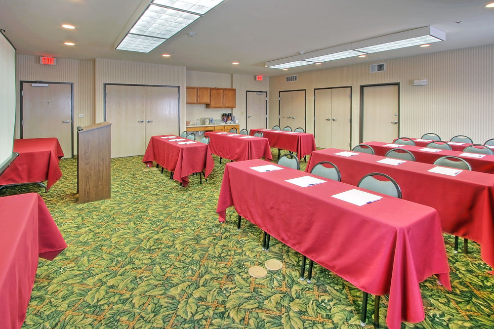 HOLIDAY INN EXPRESS HOTEL AND SUITES PORTALES