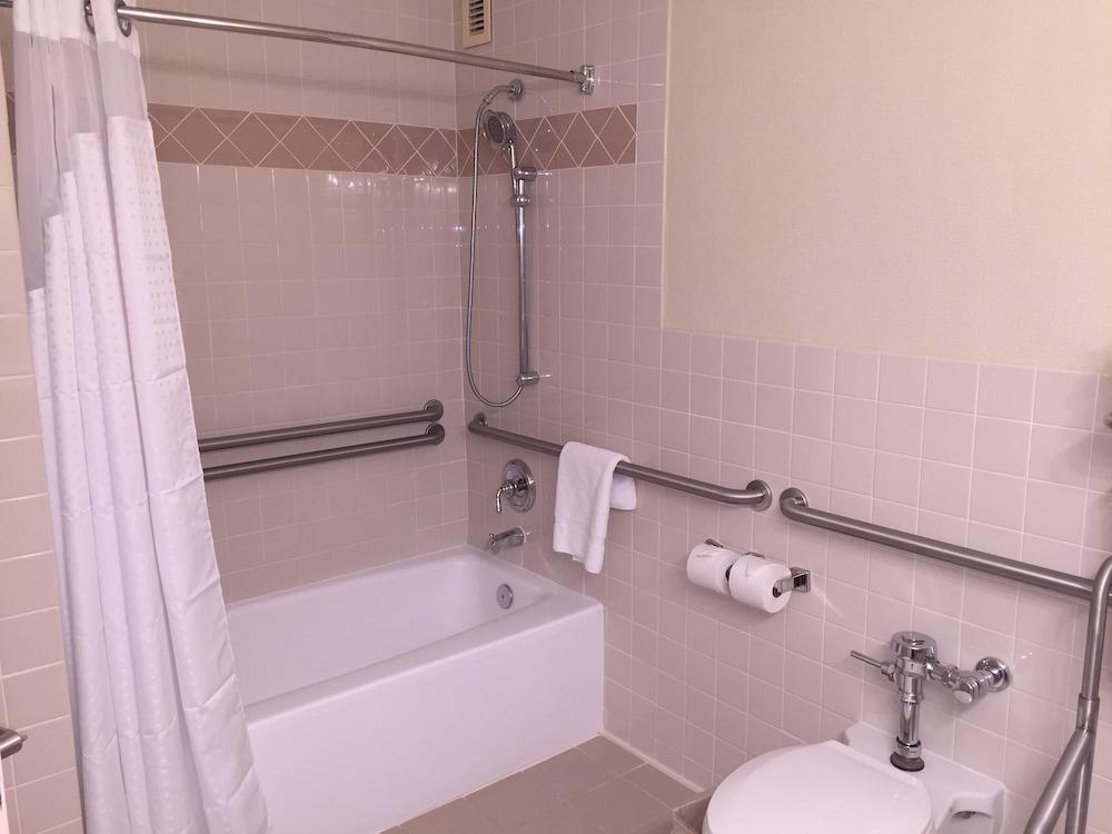 Fotos del hotel - HOLIDAY INN WESTBURY-LONG ISLAND
