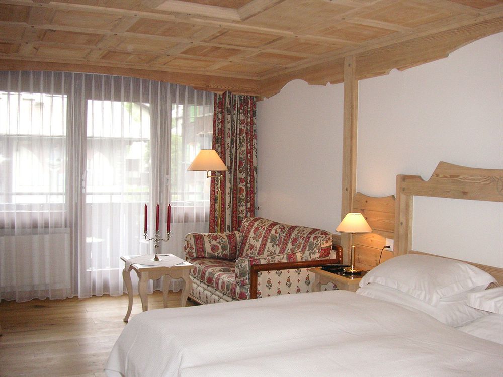 Swiss Alpine Hotel Allalin